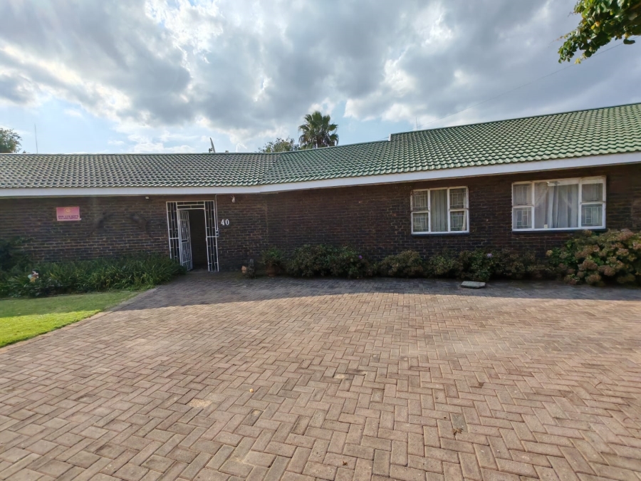 4 Bedroom Property for Sale in Vaalpark Free State